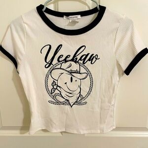 Crop top graphic tee